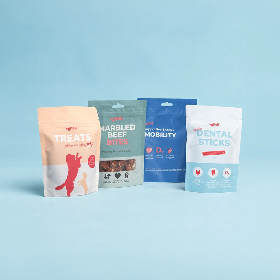Vuffeli godbidder og snacks produkter på lyseblå baggrund